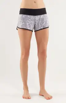 Women’s Lululemon Run: Ultra Short II Beachy Floral White Fossil Black sz 10 EUC