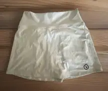 Vuori Skirt Volley Skort Womens Small White Tennis Golf Built In Shorts VW3005