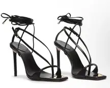 Vikki Ankle Wrap Sandals Black Gold Plate Toe Bed NWOT Size 7 $128