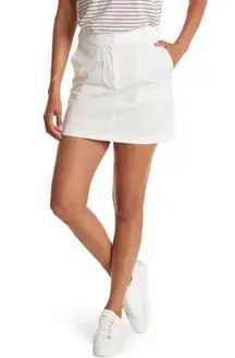 New. Theory white summer skirt. Retails $215. Size 2