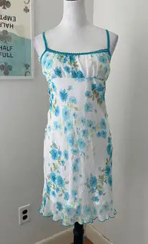 Vintage White and Blue Floral Sleeveless Mini Dress