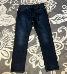 J crew jeans. Excellent condition. Style the driggs size 31/30