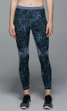 Lululemon  Running In The City Tight 7/8 Blue Floral Mesh Reflective Leggings 4 S