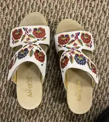 White Floral Adjustable Sandals EU Size 39