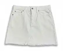 GAP White Denim Mini Skirt Size 27 Raw Hem High Rise‎ Jean Skirt