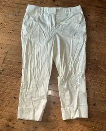 Chico’s tan classic cream petite cropped 1.5/10 slacks