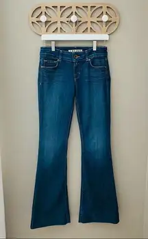 J Brand Love Story Bell Bottom Denim Jeans Blue Sz 26
