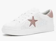 PARTY Women's Fashion Star Sneaker Lace Up Low Top  Walking Shoes Size 11 NWOT