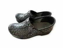 Womens  Professional Stone Patient Shoes Clogs Sz 38 ( 7.5-8 ) 606140202