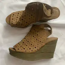 Sbicca Tan Cut Out Wedges Size 8