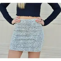 Boutique Mustard Seed White Leopard Denim Mini Skirt L