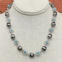 Navajo Style Pearl & Rhinestone Daisy Chain Necklace