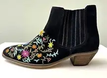 Diba Colorful Floral Embroidered Black Suede Low Heel Cowboy Style Booties Sz 7.