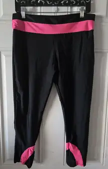 Wild Punch Black Pink Yoga Pants Size XL Stretchy Activewear Leggings Capri 3/4