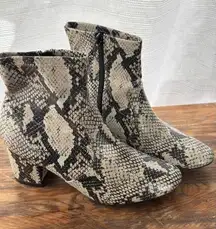 Time and Tru Women's Memory Foam Snake Print Heeled Mid Boots‎ Tan Size 7.5 NWT
