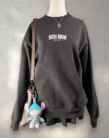 Rich Mom Crewneck Sweatshirt Women’s M Espresso Martini Black Embroidered Cozy