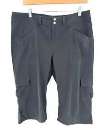 Athleta Women Gray Cargo Capri Pants Size 12 Outdoor Camping Hiking Travel