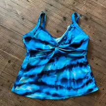 Miraclesuit blue tie dye twist front 22W tankini top