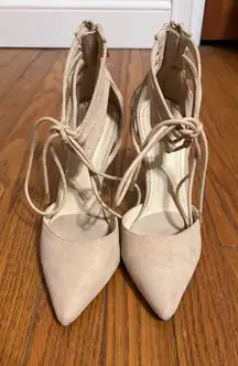 Anne Michelle Heels Nude