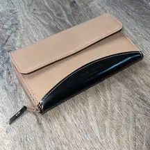 Kate Spade Tan and Black Wallet