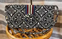 Vera Bradley Barcelona Knot Just a Clutch Black And‎ White Handbag