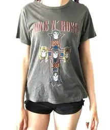 Daydreamer NEW  Guns N Roses Limited Edition T Shirt Tour Concert Graphic Tee