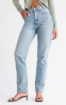 Abercrombie & Fitch Curve Love 90’s Straight Ultra High Rise Jeans Size 25