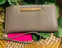 Betsey Johnson Gray Zip Around Wallet Wristlet NWT 12 Card Slots Boxed