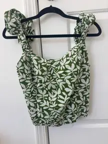 Abercrombie & Fitch Green Leaf Poplin top