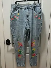 Disney  • Women’s • Jeans • Size 16