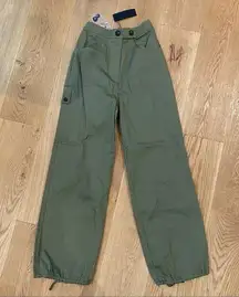 The Range Structured Twill Cargo Pants in Khaki Green