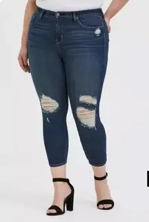 Torrid Crop Sky High Skinny Premium Stretch High-Rise Jean Size 16