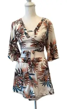 NWOT szS 2 piece tropical print short set wrap around top pompom trim shorts