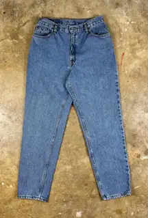 Vintage Levi's 550 Women's Jeans Size 12M Medium Wash Relaxed Fit Tapered Leg 00