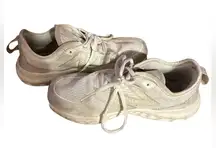 New Balance Women’s Fresh Foam SPT White Running Sneakers v4 size 7 GUC