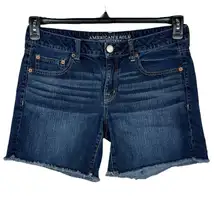 American Eagle SZ 8 Jean Shorts Mid-Rise Zip-Fly Pockets Frayed Hems Whiskered