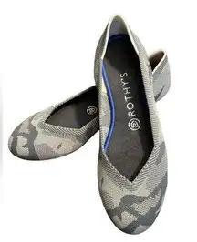 Round Toe Flats Slip On Shoes in Retired Grey Camo Red Soles  size 8