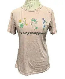 “it’s easy being green” pale pink tshirt medium