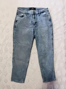 Hollister high waisted curvy mom jeans