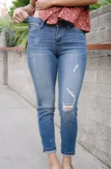 JUDY BLUE Adelene Mid Rise Girlfriend Cuffed Distressed Jean Medium Relaxed Fit