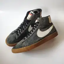 Nike | Blazer Mid '77 Vintage Suede Hi Top Sneakers, Size 7, Black 518171 005‎