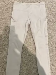 BRAND NEW WHITE ATHLETA 7/8 LEGGINGS