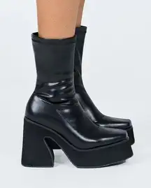 Princess Polly Platform Boots