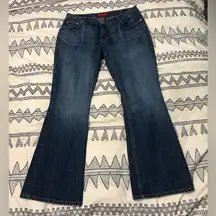 flare/wide leg jeans