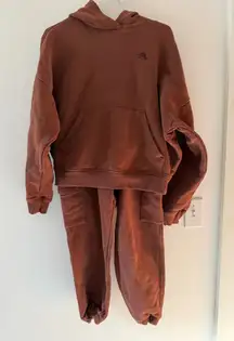 Oner Active All Day Cropped Hoodie and Cargo Joggers SET in Copper Brown Small