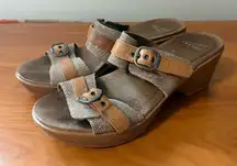 Dansko Jessie Sand Lizard Wedge‎ Sandals Double Strap Buckle 9700032279 Size 40