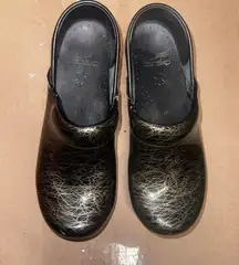 DANSKO Black Swirl Patent Scribble Leather Clog Shoes Women's Size 37 6.5 - 7