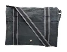 Hermès Fourre-Tout Vassus Messenger Bag Black Gray Canvas Flap Snap Closure