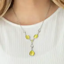 Paparazzi RITZY REFINEMENT - YELLOW CAT'S EYE STONE SILVER NECKLACE -