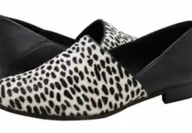 Women’s Clark’s Cowhide Slip On Flats Shoes Sz 7.5 Runs Small New Unworn